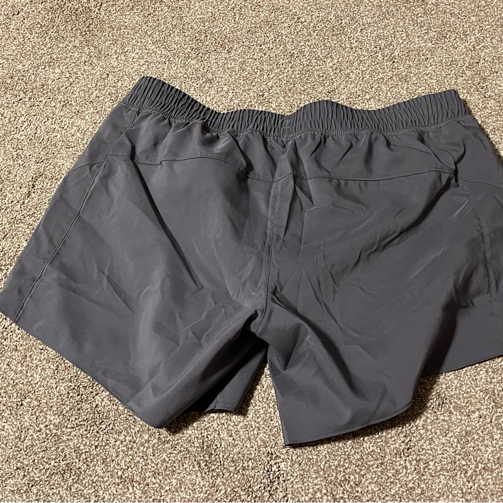 Reebok Women's 5 in. Lined Speedwick Woven Running Shorts, Black, Sz. M - Picture 6 of 10